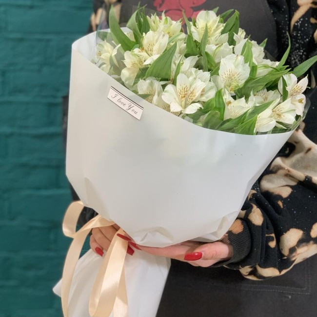 Букет цветов "Букет из белых альстромерий"